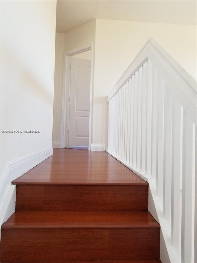 Building Photo - 4723 SW 163rd Pl