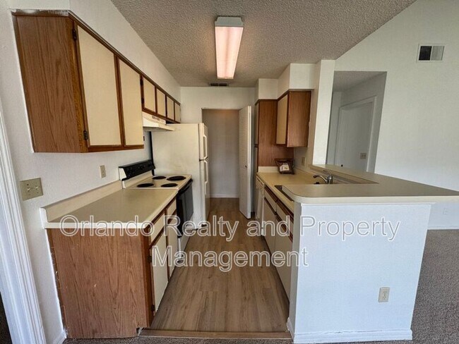 Building Photo - 1057 S Hiawassee Rd