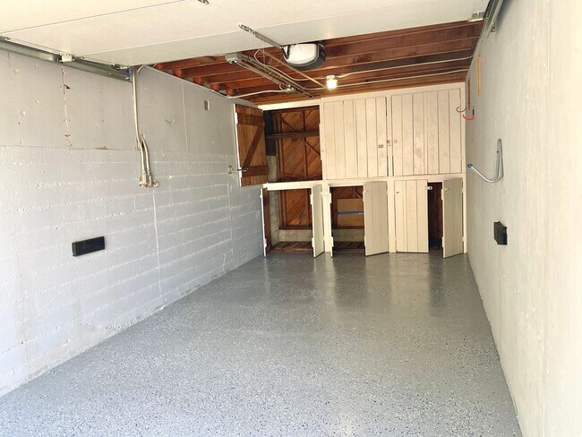 Building Photo - 1035 Orilla Del Mar Dr