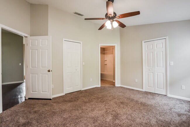 Building Photo - 183 Brightview Dr