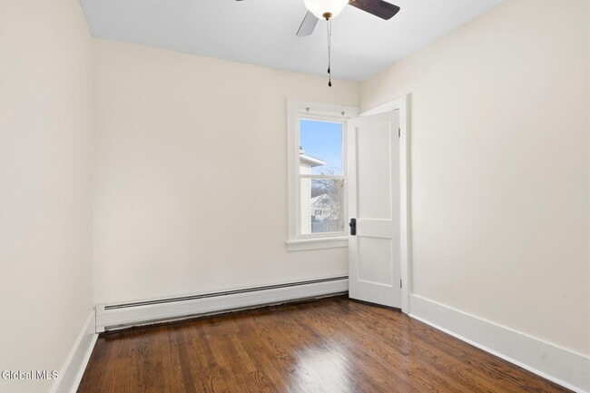 Building Photo - 16 Berkley Ave