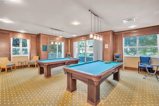 Building Photo - 19501 W Country Club Dr