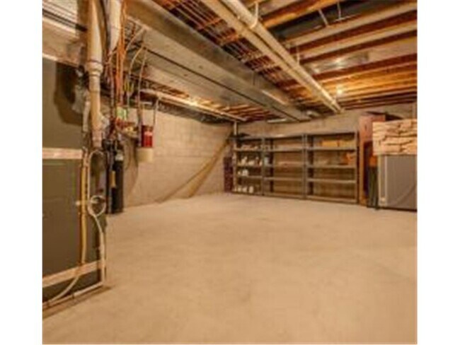 Building Photo - 13856 Essex Trail