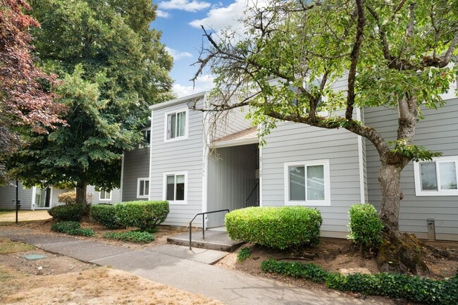 Primary Photo - 2706 SE 138th Ave