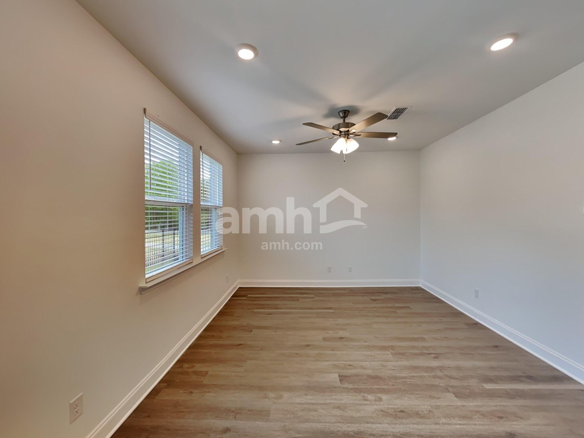 Building Photo - 232 Argea Dr