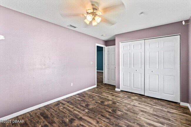 Building Photo - 39 Whitcock Ln