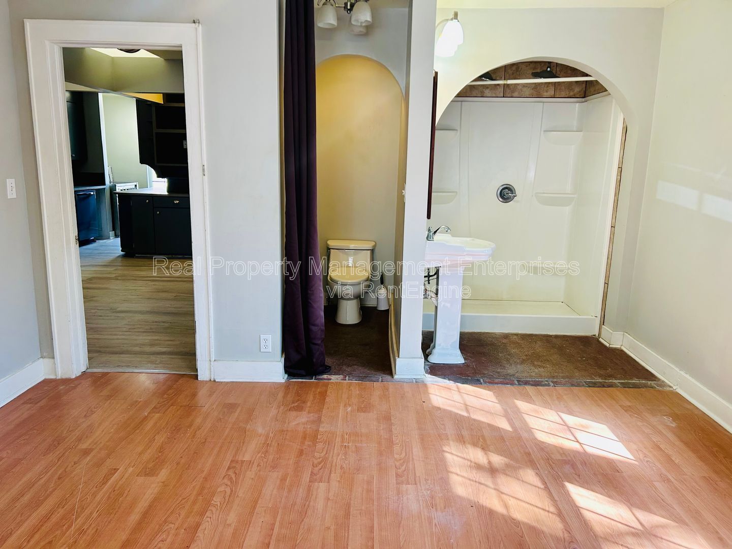 Building Photo - 2519 W Park Pl