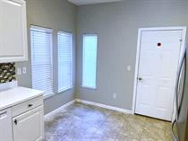 Building Photo - Welcome to Suncity 55+ Community