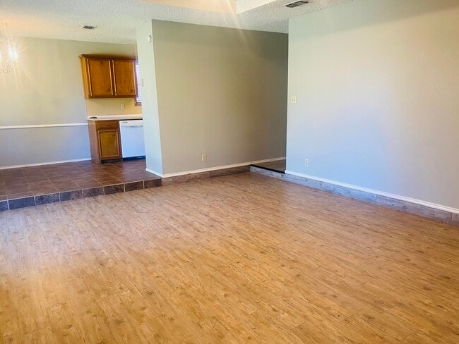 Building Photo - 4806 60th St