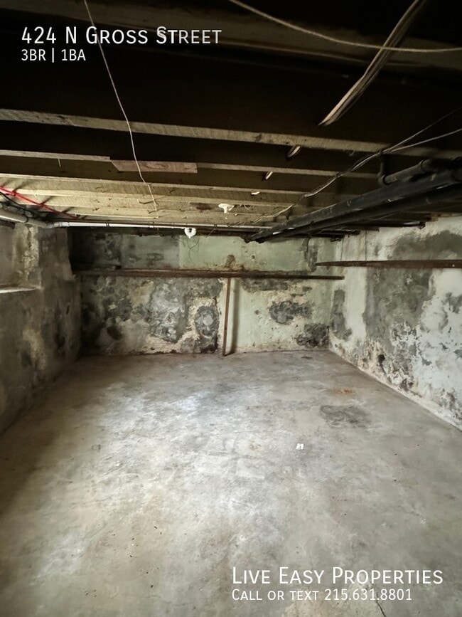 Building Photo - 424 N Gross St