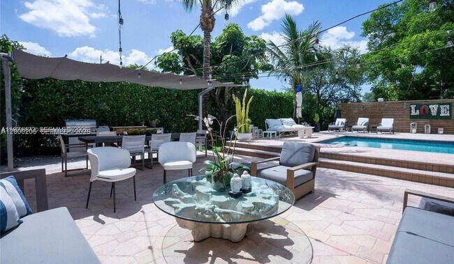 Building Photo - 31 SW 6th St