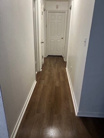 Building Photo - 7940 Thompson Rd