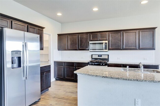 Building Photo - 13923 Macquarie Dr