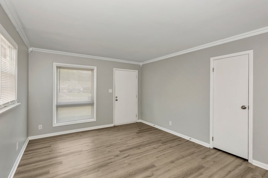 Building Photo - 4318 Balwin Dr SW