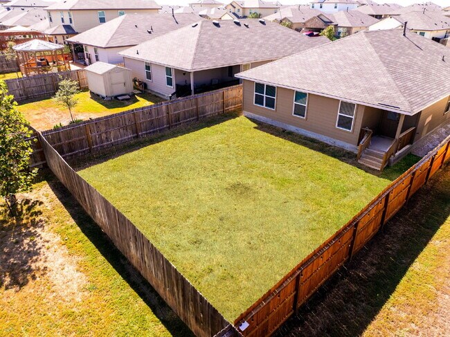 Building Photo - Charming Modern Home with Premium Amenitie...