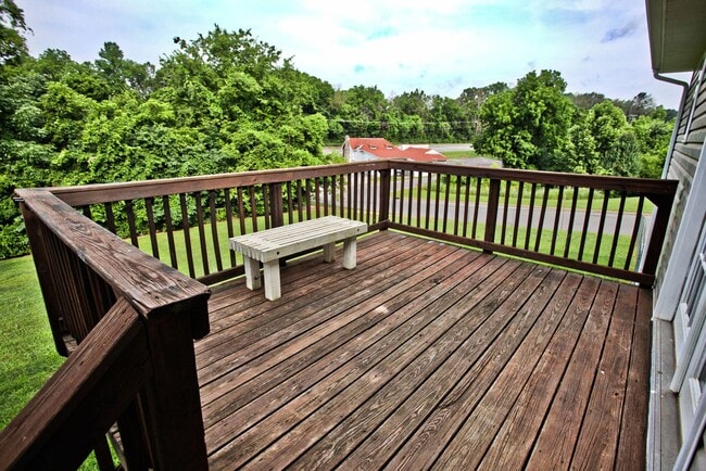 Building Photo - 238 Audrea Ln