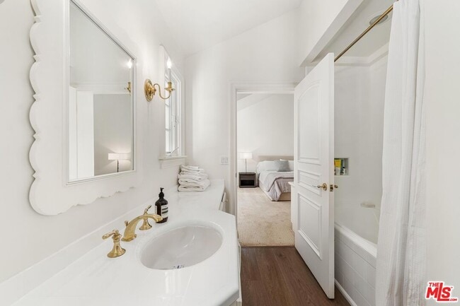 Building Photo - 515 S Westgate Ave