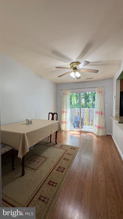 Building Photo - 14582 Earlham Ct