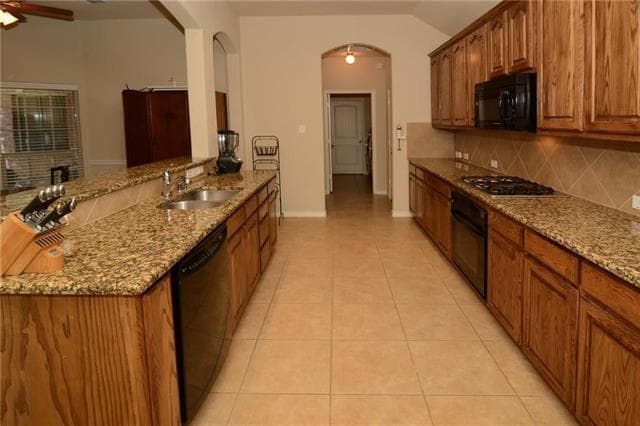 Building Photo - 5824 Silver Buckle Dr