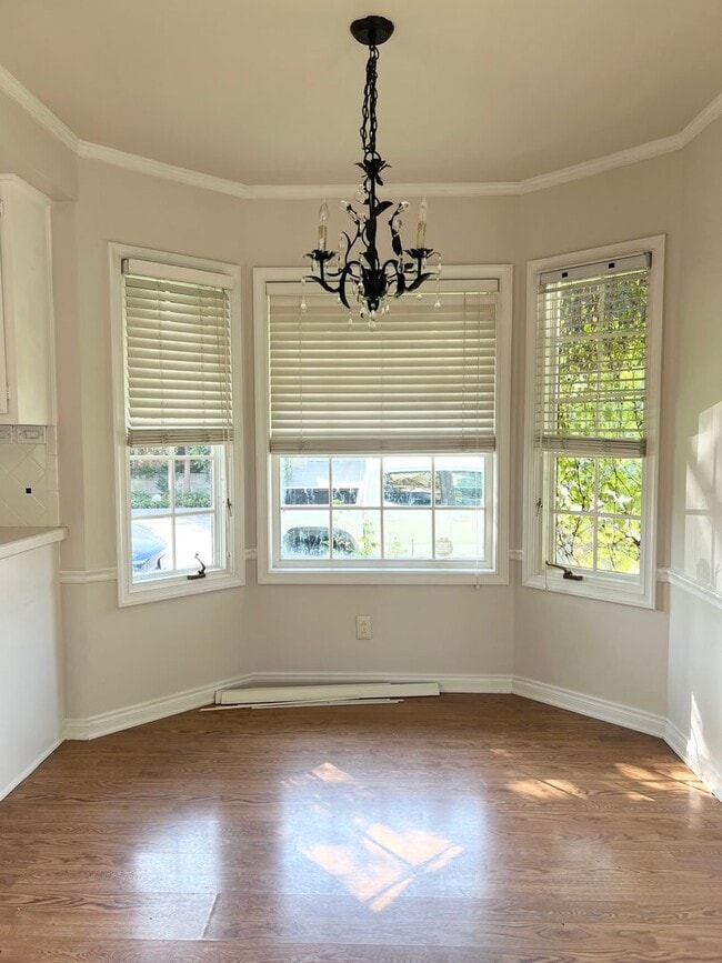 Building Photo - 3205 George Cir