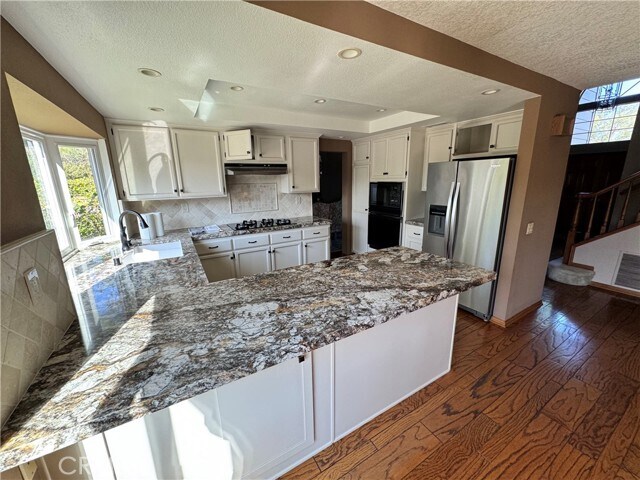 Building Photo - 1317 Cll Cecilia