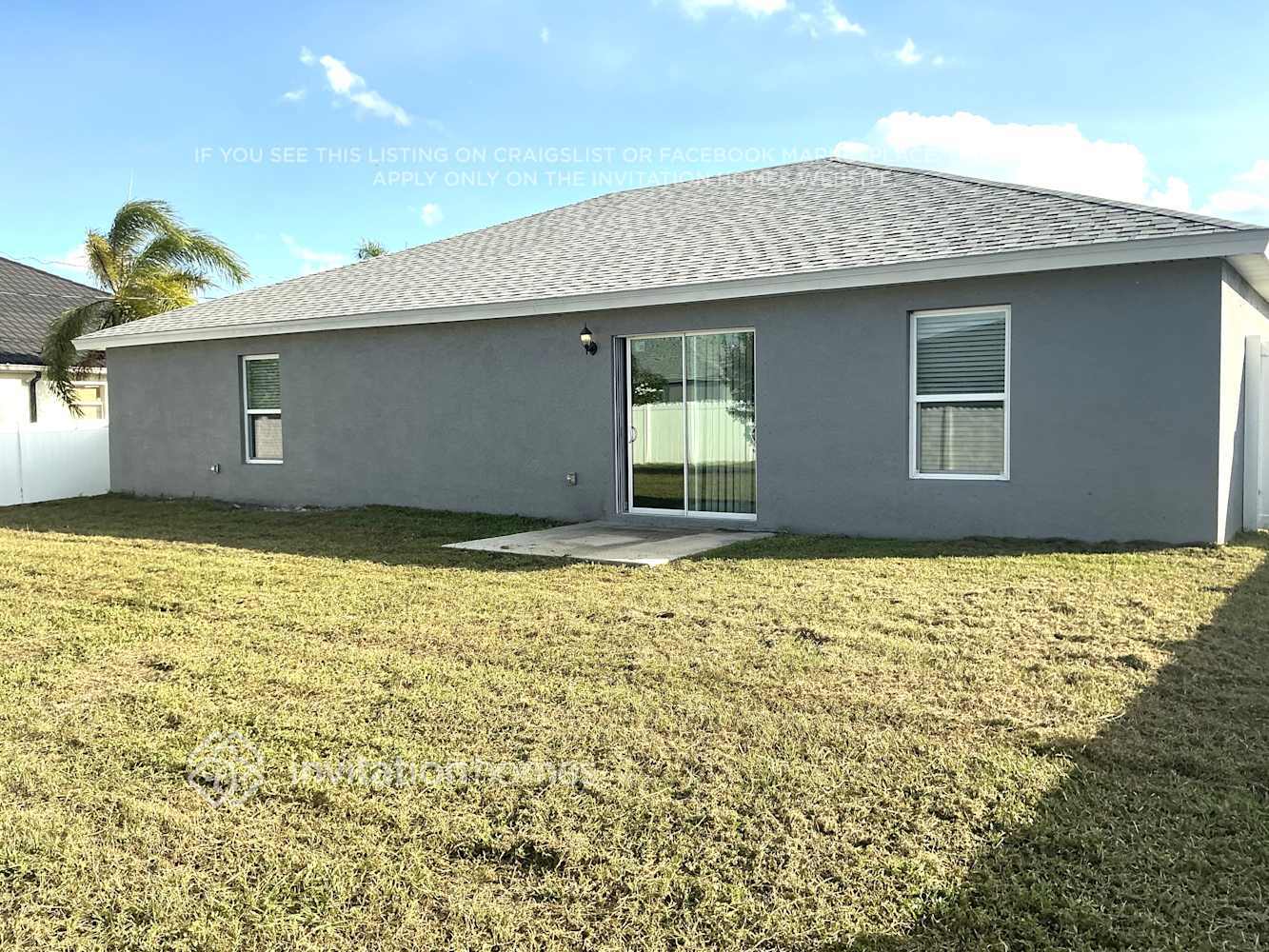 Building Photo - 833 NE 9th St