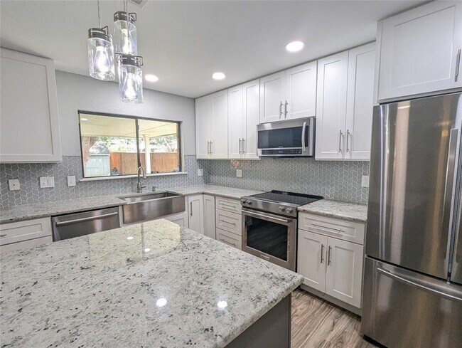 Building Photo - 1707 Del Norte Cove