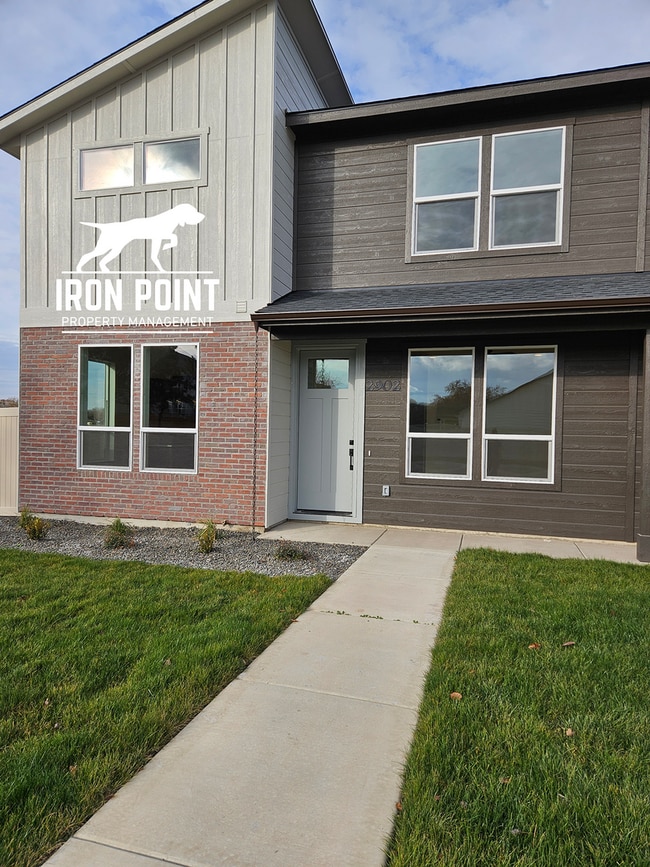 Building Photo - Brand New Never Lived-In 3-Bed, 2.5-Bath Townhome in Caldwell, ID – Available Now!