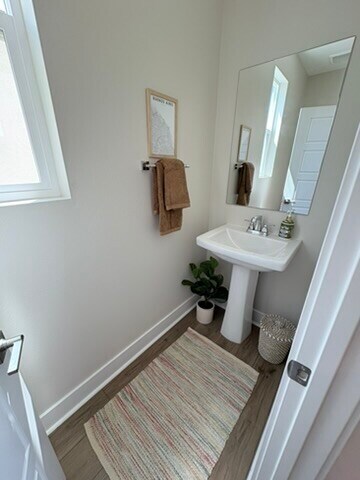 First floor guest bath - 2241 Horseback Rd