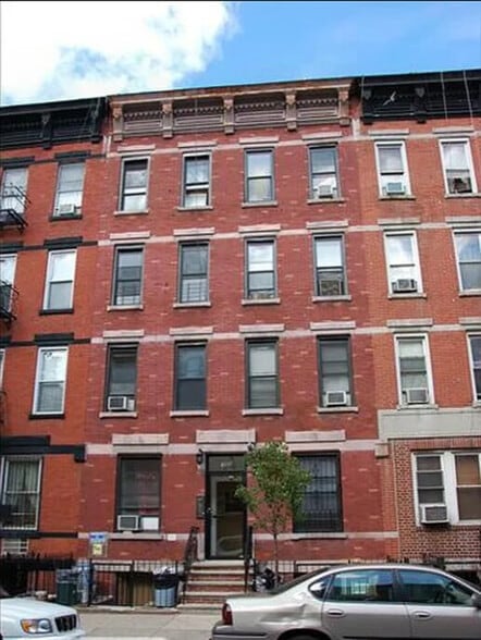 Building Photo - 310 E 103rd St