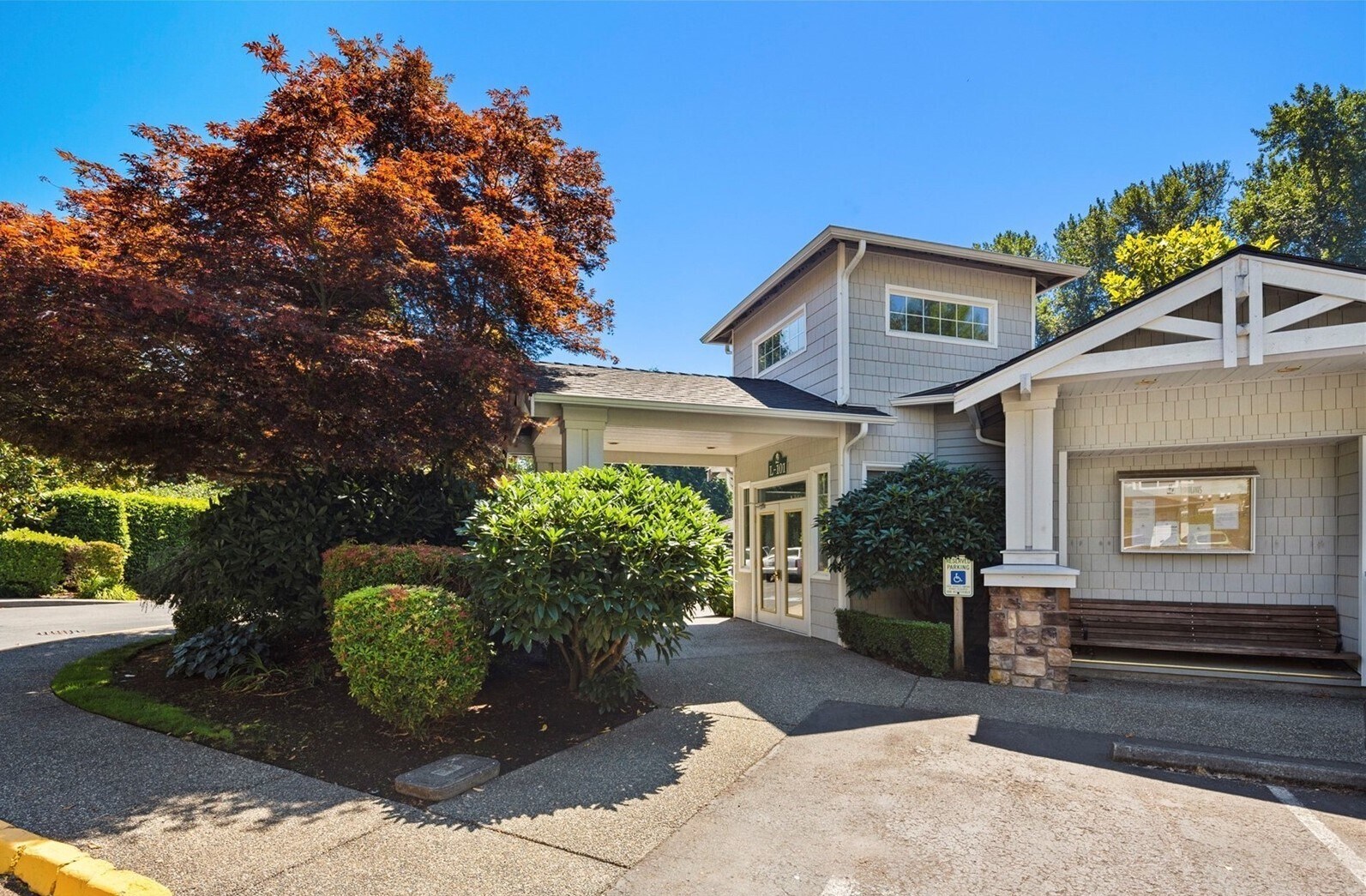 Building Photo - 12712 Admiralty Way