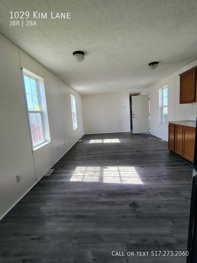 Building Photo - 1029 Kim Ln