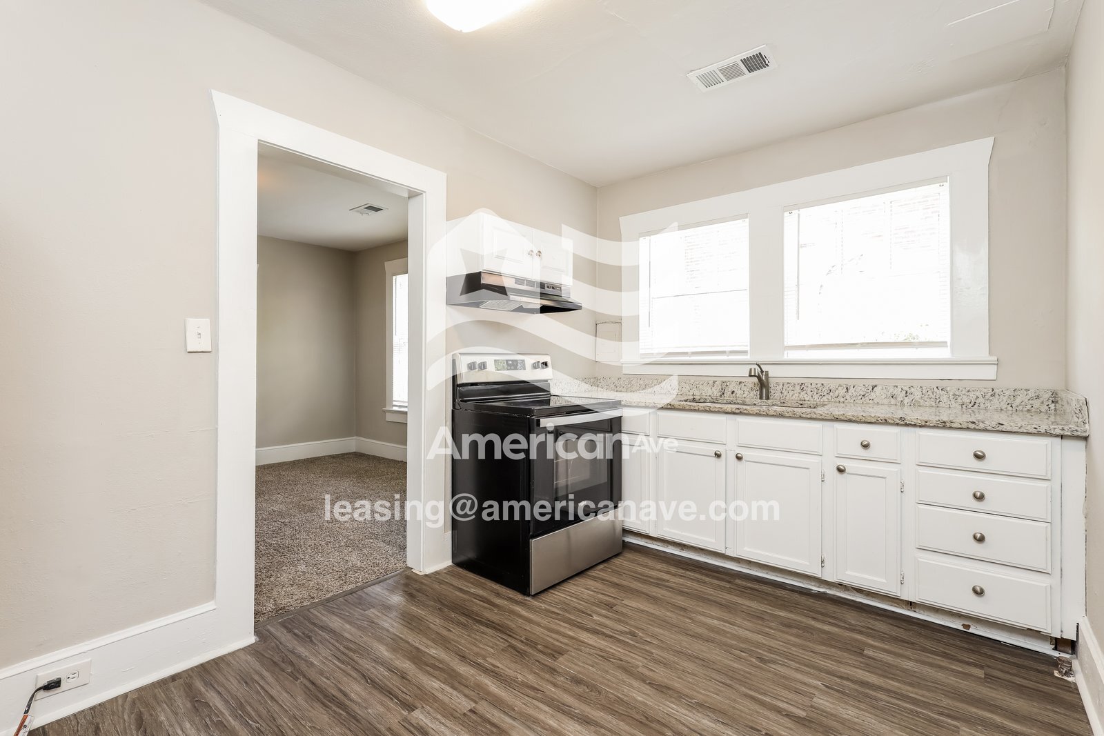 Building Photo - 2418 Gould St