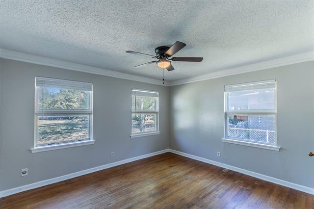 Building Photo - 4305 Cummings Dr