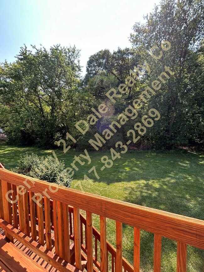 Building Photo - Gorgeous 4 Bedroom Home located in Northeastern School District with a 2 Car Garage