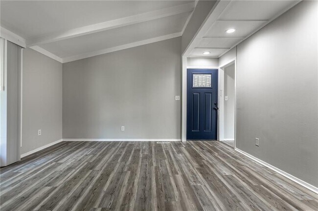Building Photo - 2322 Silver Maple Ct