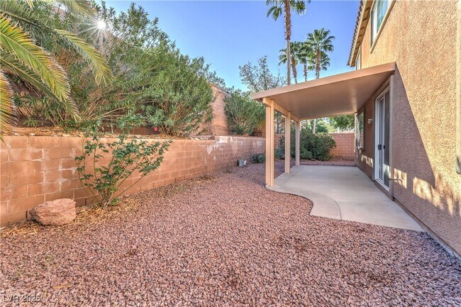 Building Photo - 121 Pettswood Dr