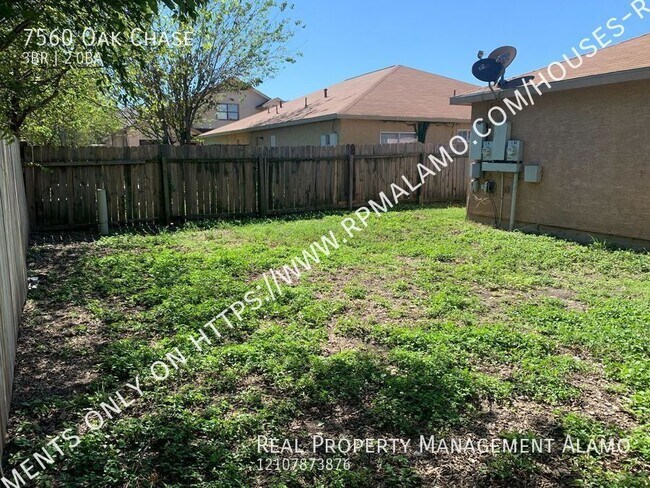 Building Photo - 7560 Oak Chase