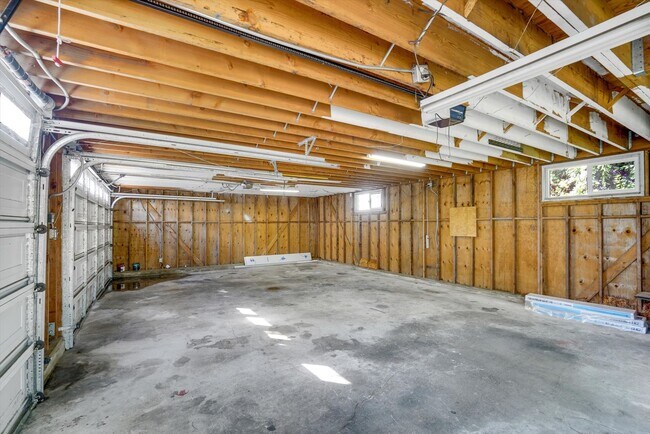 Building Photo - 4721 Berryman Ave