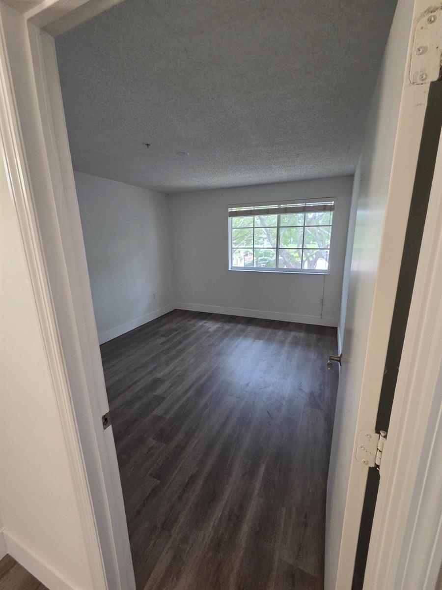 Building Photo - 12112 Saint Andrews Pl