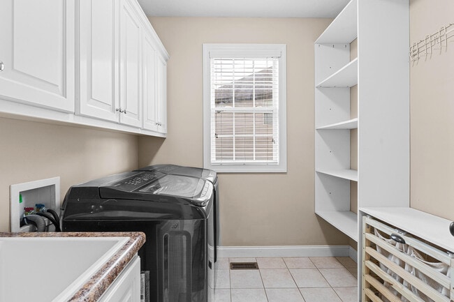 Building Photo - 307 Bellhaven Dr