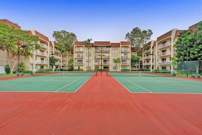 Building Photo - 9301 SW 92nd Ave