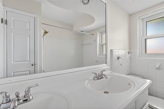 Building Photo - 4300 50th Pl S