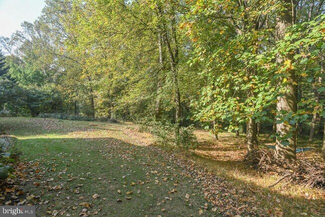 Building Photo - 205 Dangina Dr