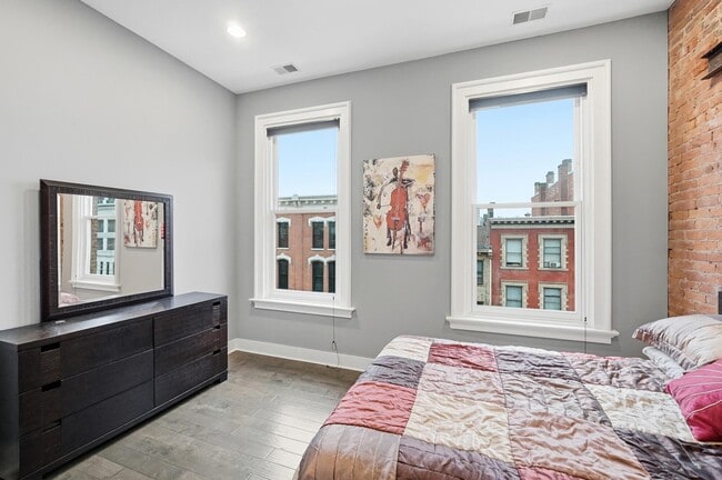 Building Photo - 408 Scott St