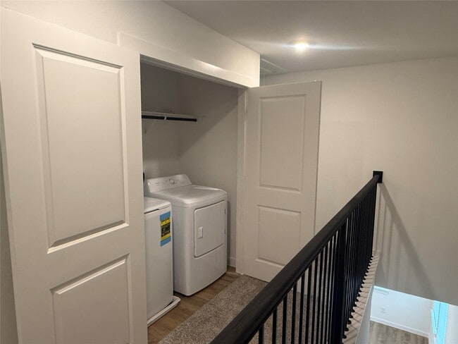 Building Photo - 2034 Olivos St