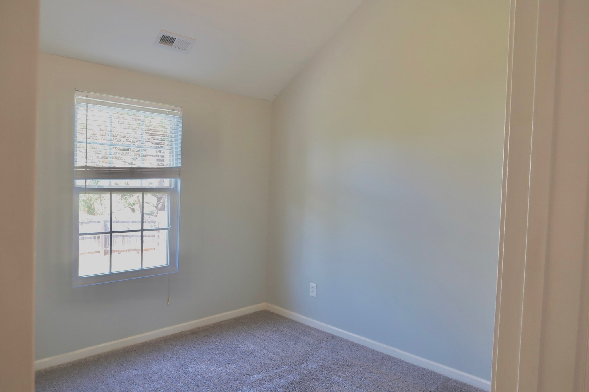 Building Photo - 3412 Mogollon Ct