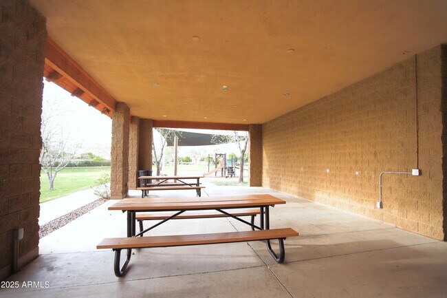 Building Photo - 3306 E Jaeger Cir