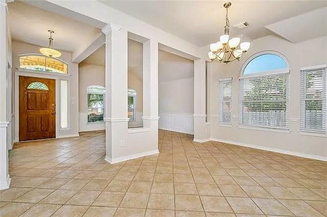 Building Photo - 3602 Bird House Dr