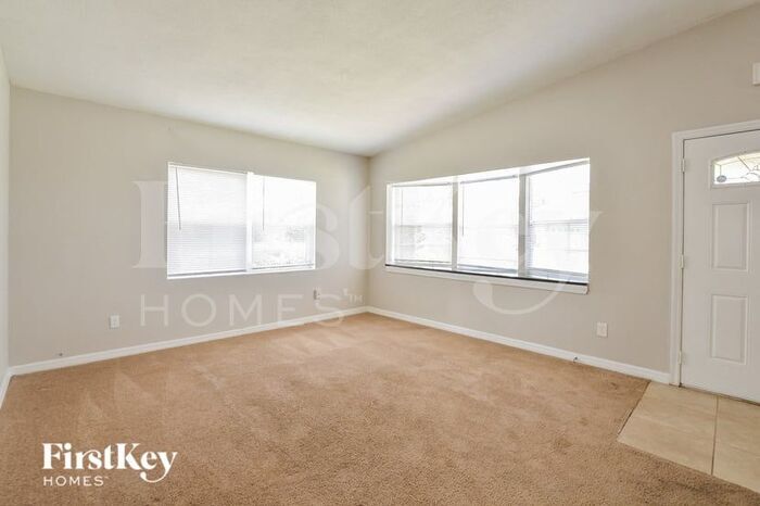 Building Photo - 1701 White Ave